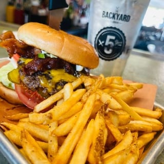 Classic Cheeseburger